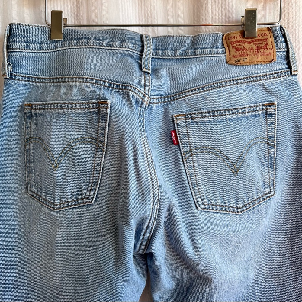 LEVIS 501 CT Jeans Men 28x34 (Actual 32x28) Button Fly Distressed Ripped Light - Picture 4 of 5